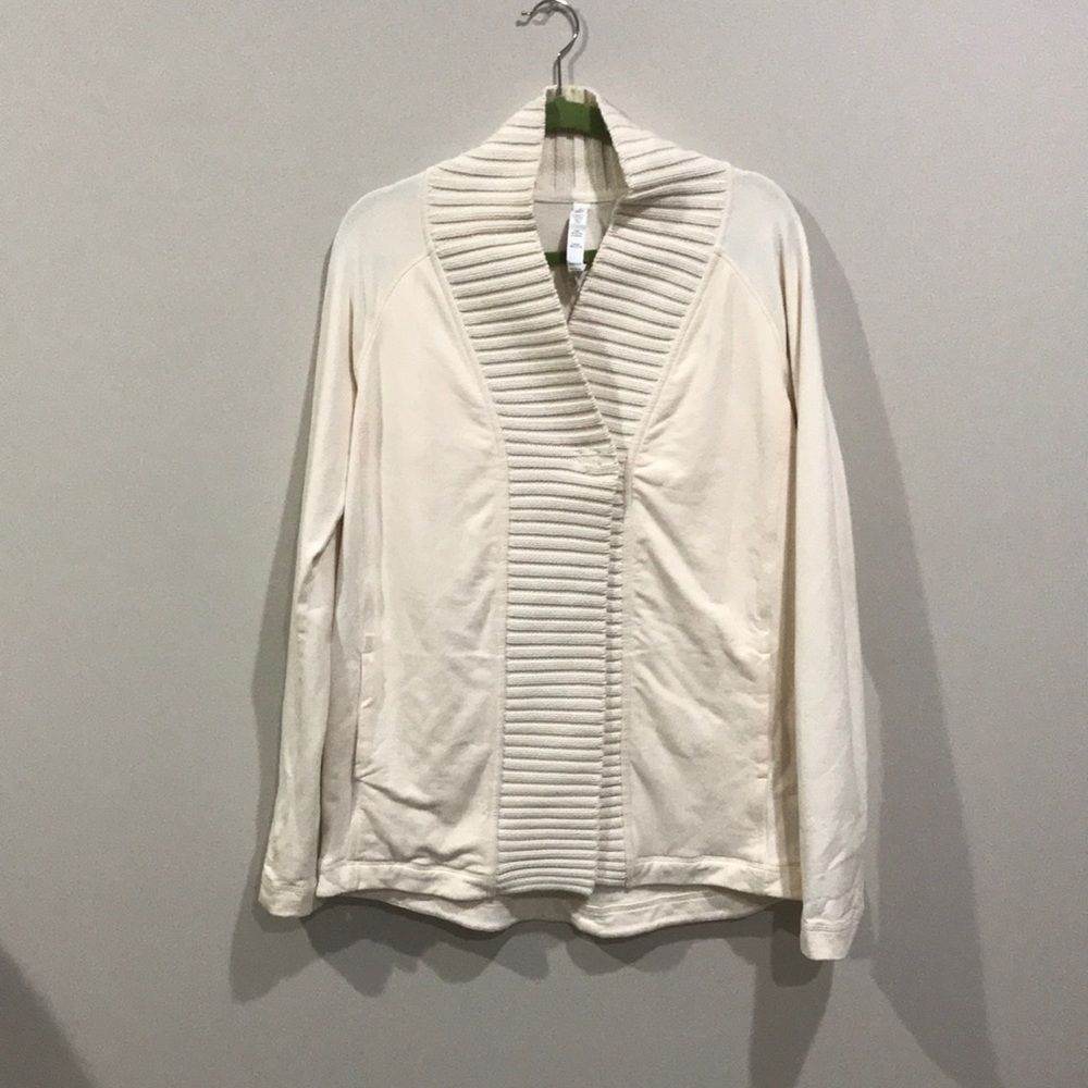 Lululemon size 10 cream sweater with button